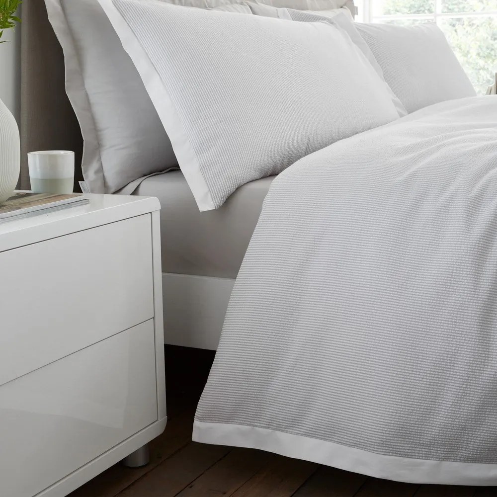 Világosszürke egyszemélyes pamut-perkál ágyneműhuzat 135x200 cm Seersucker Woven Stripe – Bianca
