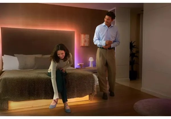 Philips - Hue FLUX RGBW dimmelhető LED-szalag 4m LED/16W/230V 2200-6500K