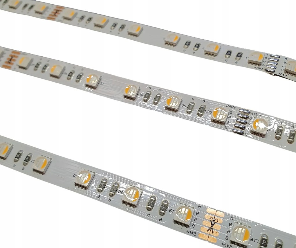 Szalag 24V 4in1 Rgbw +meleg 300 Led SMD5050 IP20 10mm 1m