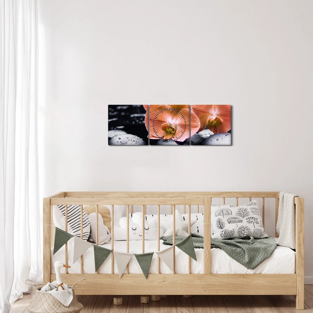 Kép - Narancssárga orchidea pálmalevelekkel (órával) (90x30 cm)