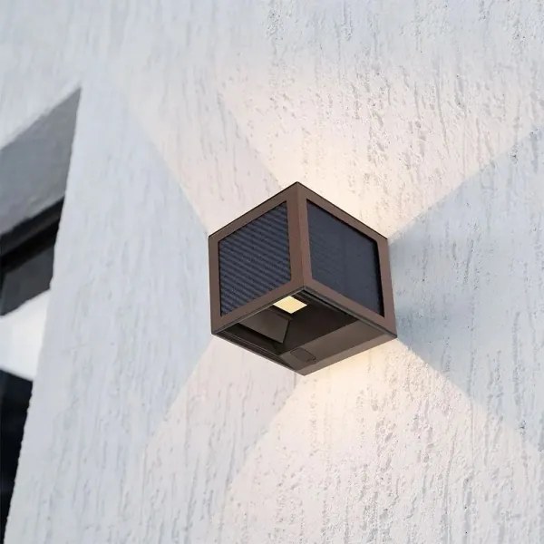 LED napelemes fali lámpa érzékelővel LED/9W/3,7V 3000/4000/6000K IP65 2600mAh barna