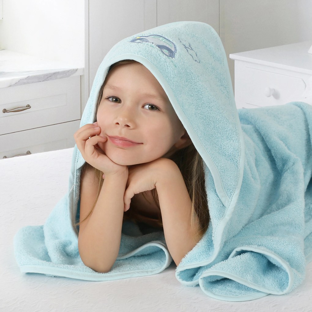 Goldea gyermek frottír fördőlepedő csuklyás - kék autócska 100 x 100 cm