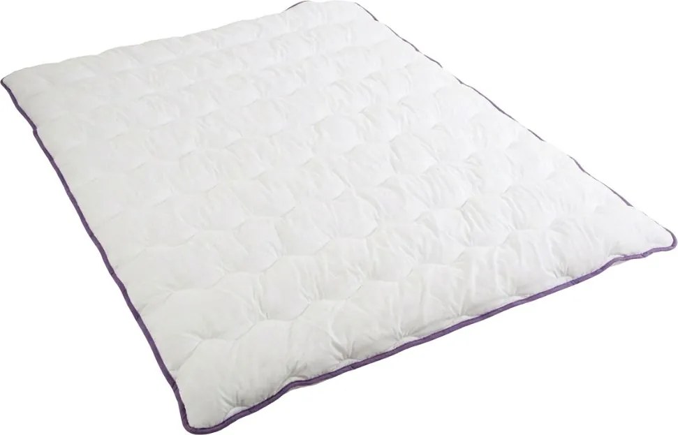 Egész éves steppelt takaró 140x200 cm párnával STELLA LAVENDER 70x90 cm, fehér