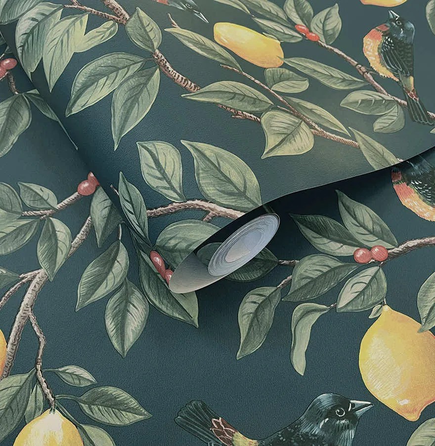 Holden Decor Tales of the Manor Ponderosa sárga-zöld citromos vlies tapéta – 91891