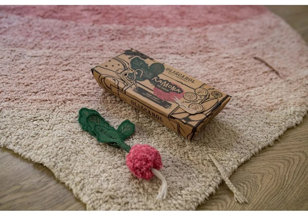 Rózsaszín mosható kézi szövésű pamut gyerek szőnyeg 100x150 cm Ramona the Radish – Lorena Canals