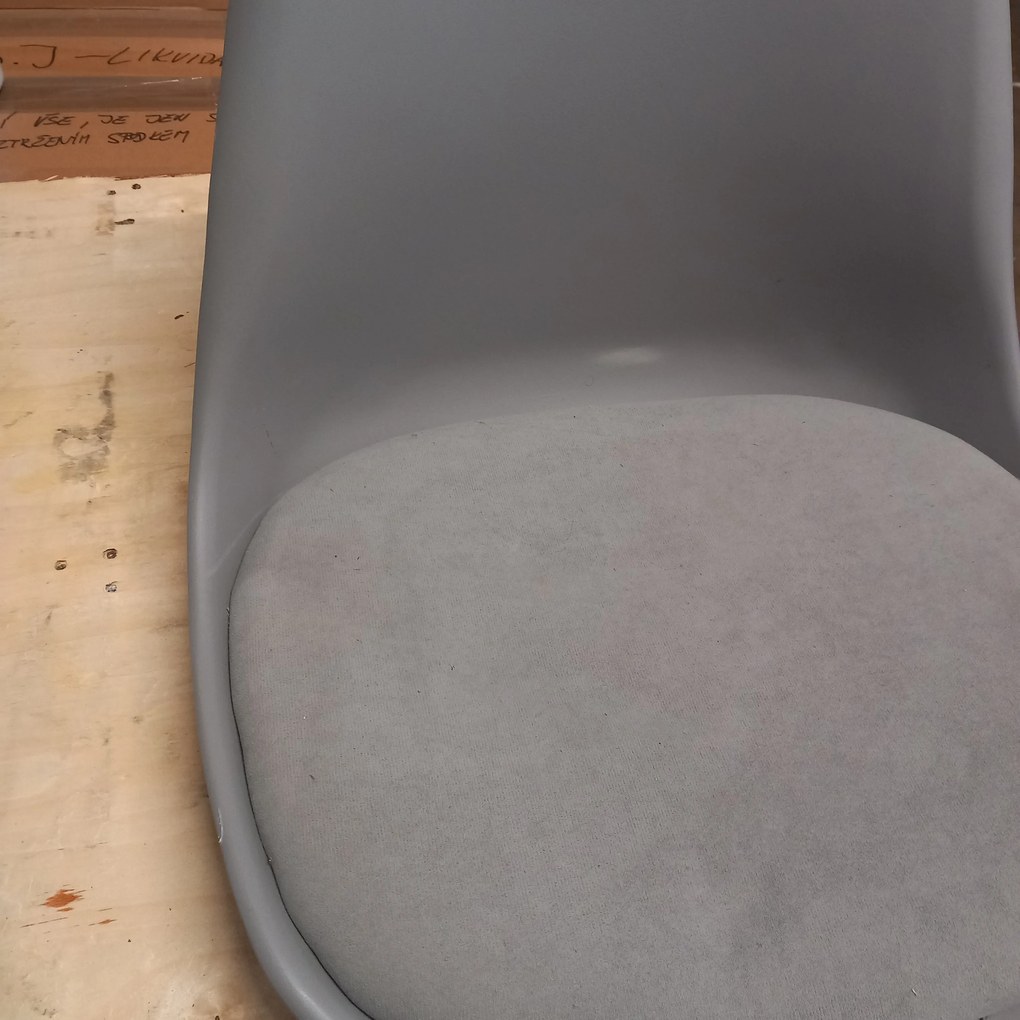 AKCIÓ Világosszürke BALI MARK szék bársony ülőpárnával II. osztály