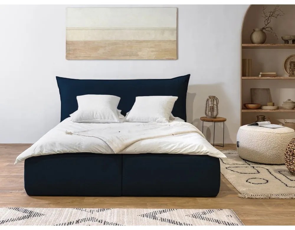 Sötétkék kárpitozott ágyneműtartós franciaágy ágyráccsal 180x200 cm Jade – Bobochic Paris