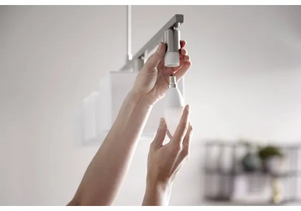 KÉSZLET 2x LED Dimmelhető izzó Philips Hue WHITE E14/5,5W/230V 2700K