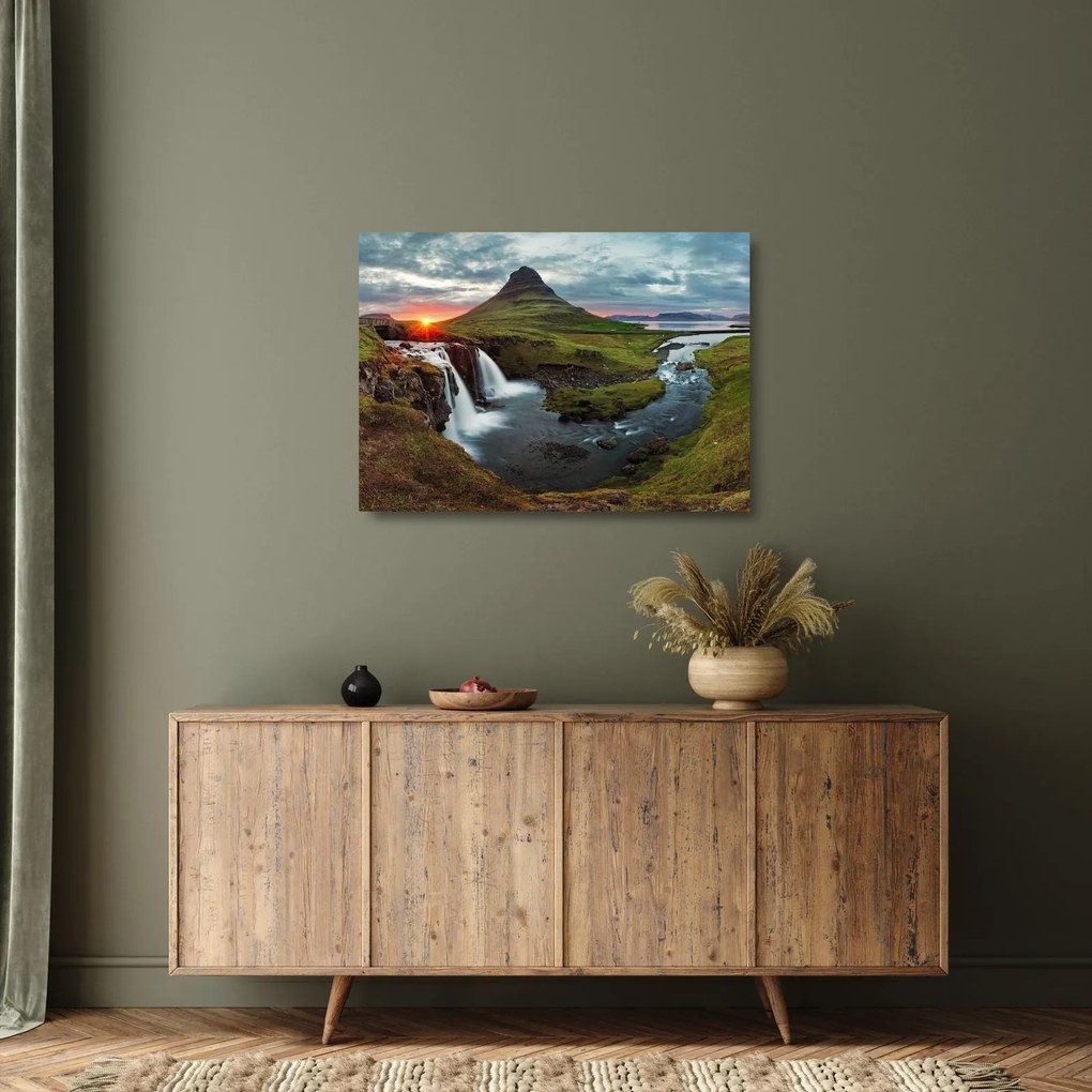 Üveg kép - Kirkjufell naplementében (70x50 cm)