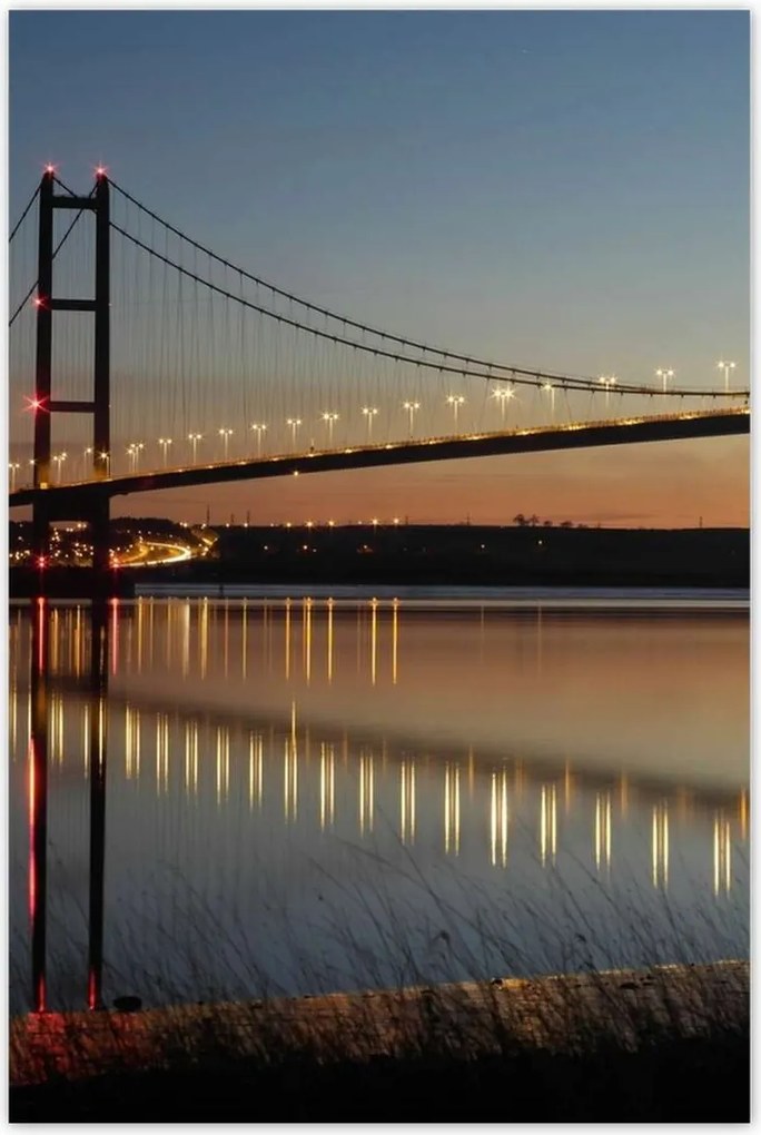 Poszterek 60x90 Kivilágított híd éjszaka