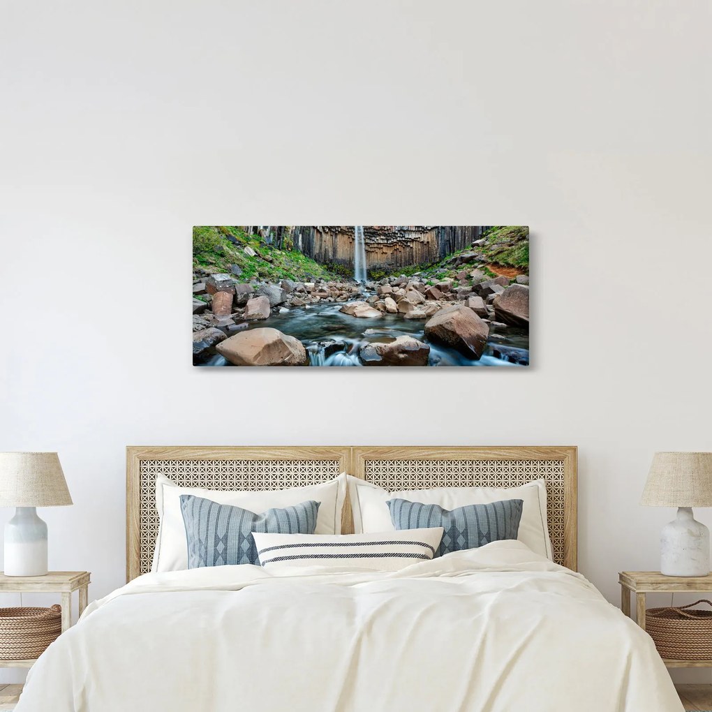 Kép - Svartifossi vízesés, Izland (120x50 cm)