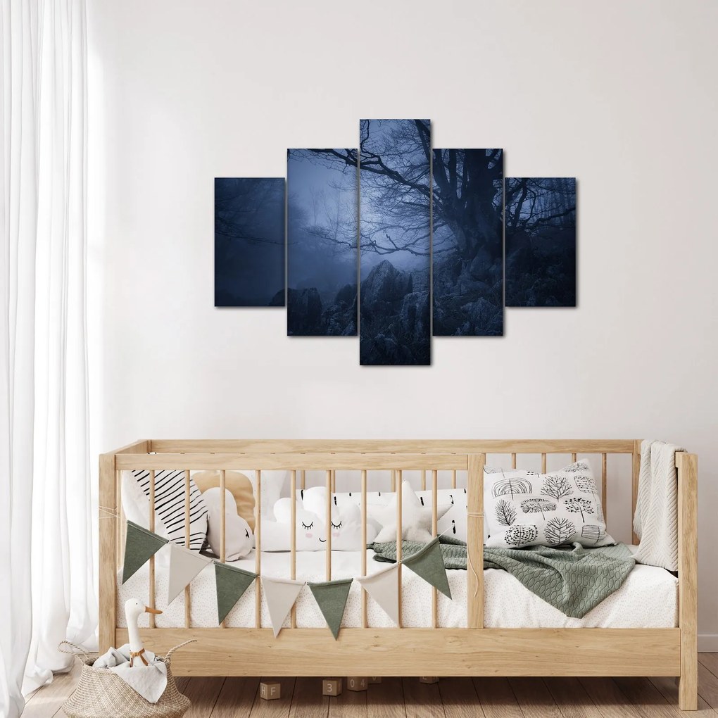 Egy sötét erdő képe (150x105 cm)