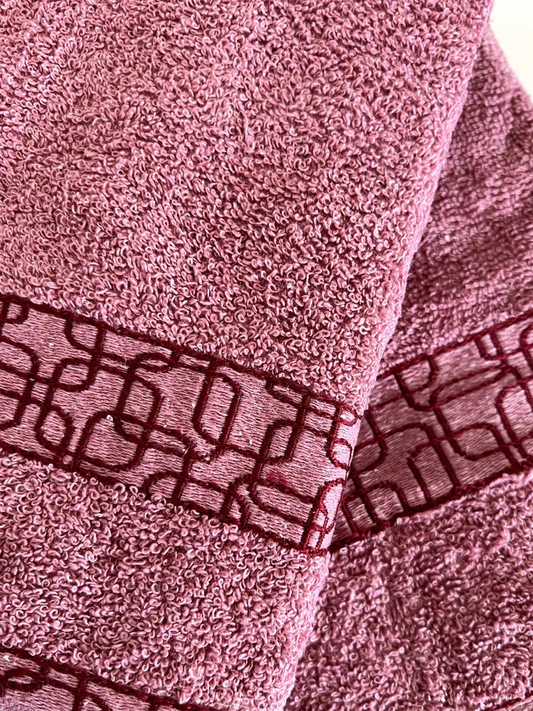 KOCKA frottír törülköző - Rózsaszín A törülközők mérete: Törülköző 50x100 cm