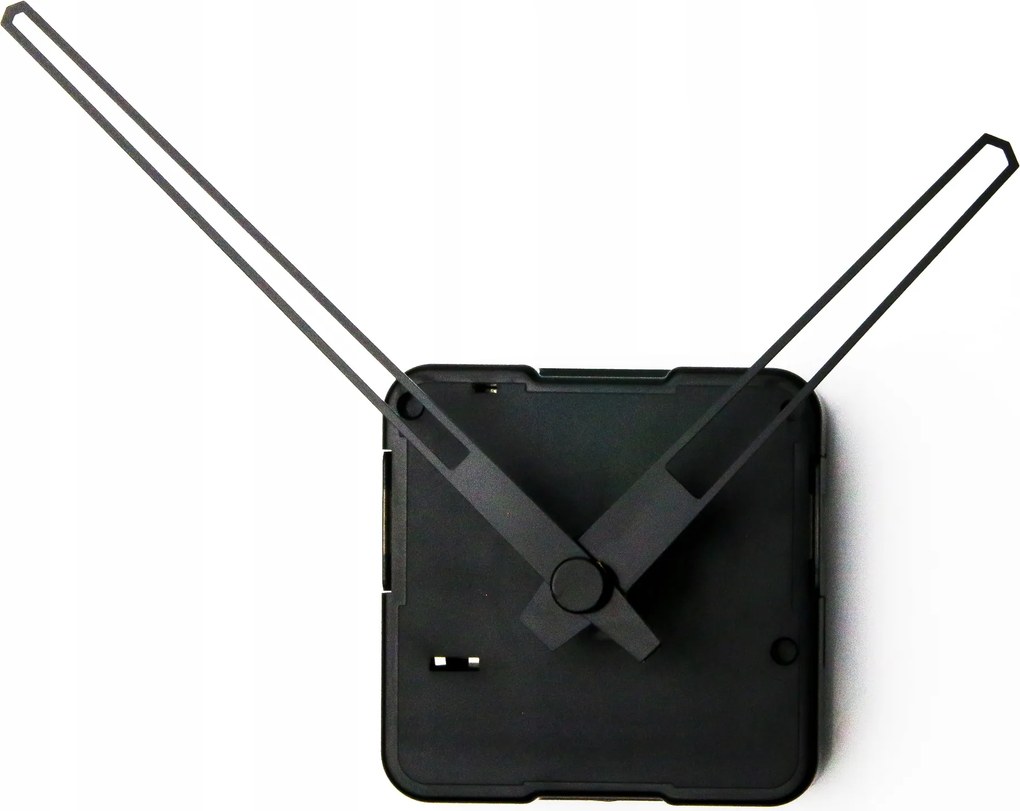 Csendes kvarc óraszerkezet Fekete mutatókkal 9,7 cm