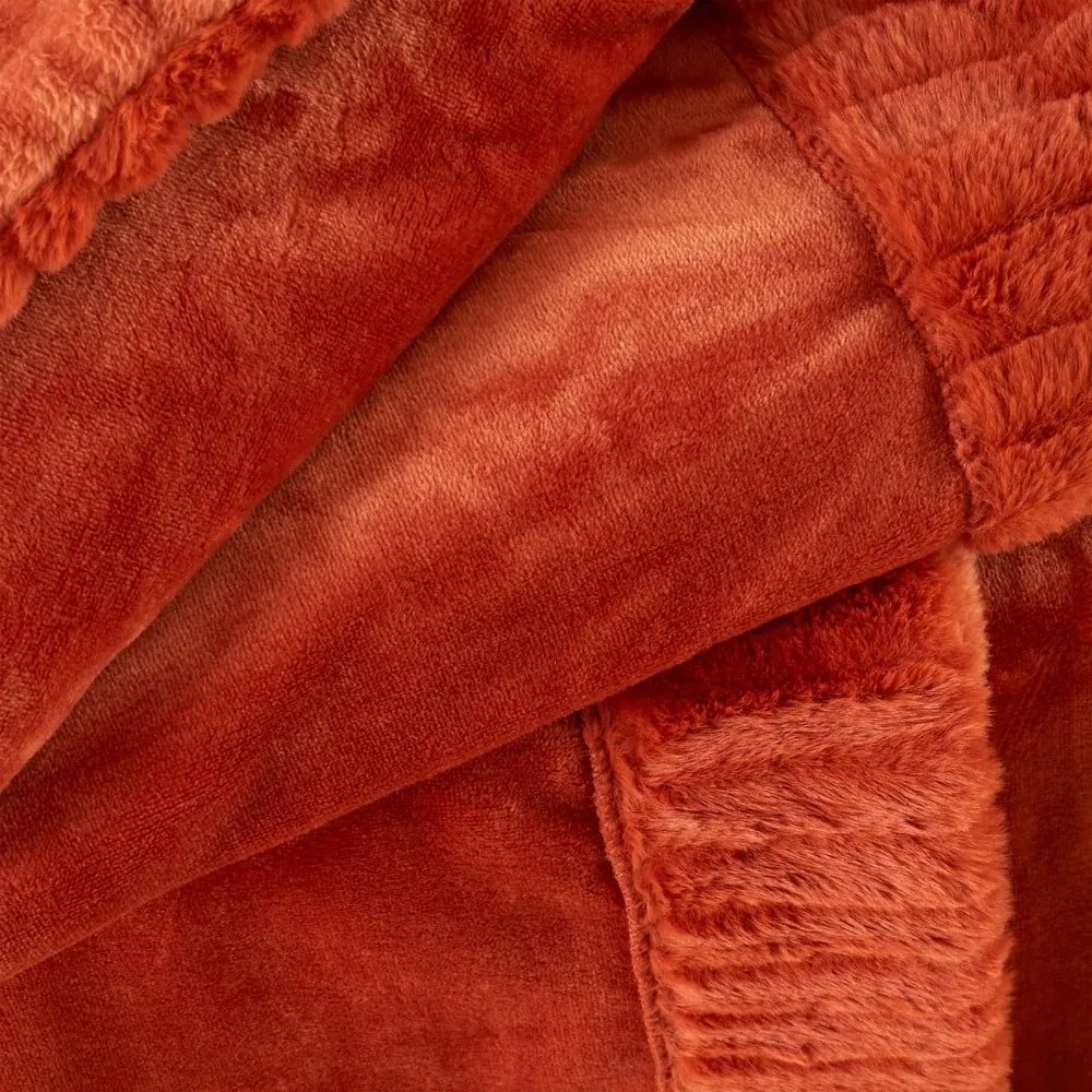 Narancssárga mikroplüss takaró 150x200 cm Velvet and Faux Fur – Catherine Lansfield
