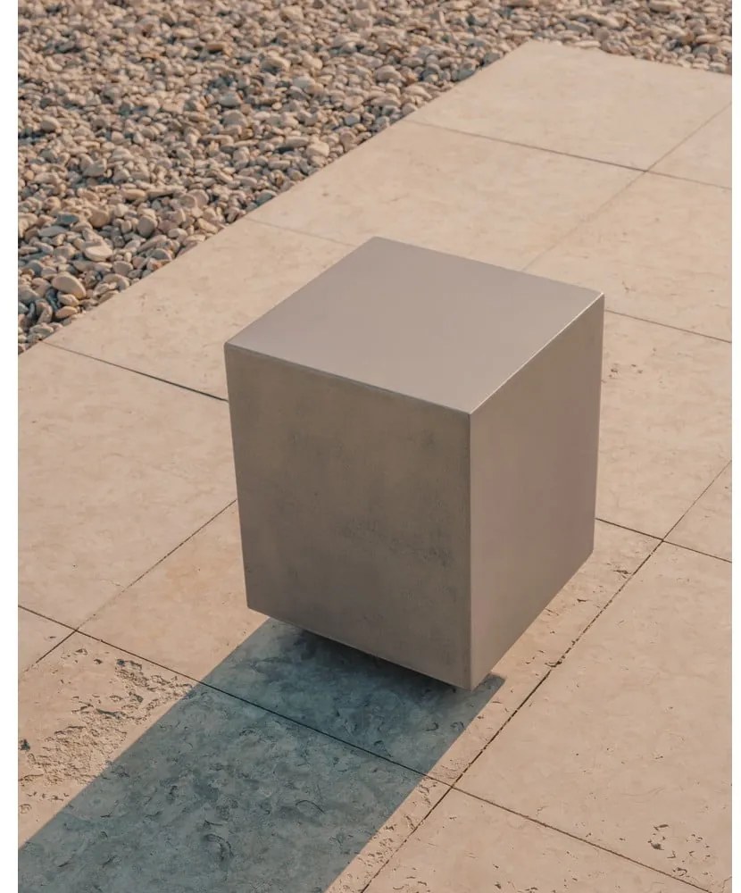 Kerti tárolóasztal 35x35 cm Rustella – Kave Home