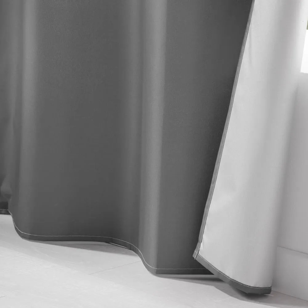 Antracitszürke termo függöny 140x260 cm Icemount – douceur d'intérieur