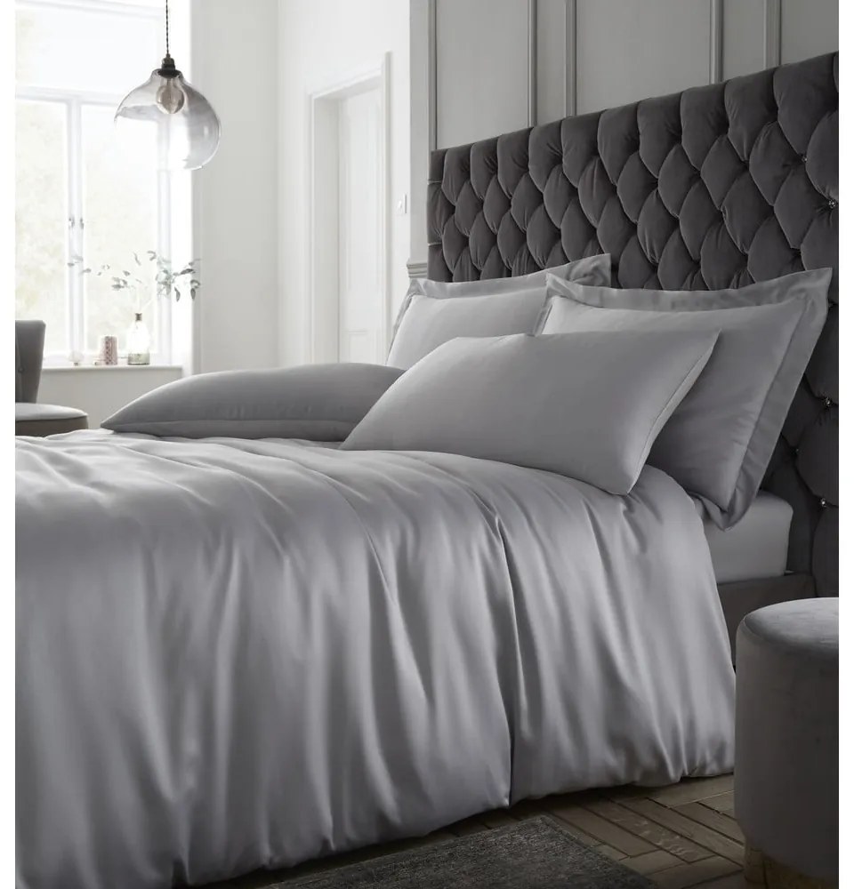 Szürke kétszemélyes-hosszabbított szatén ágyneműhuzat 230x220 cm Silky Soft – Catherine Lansfield