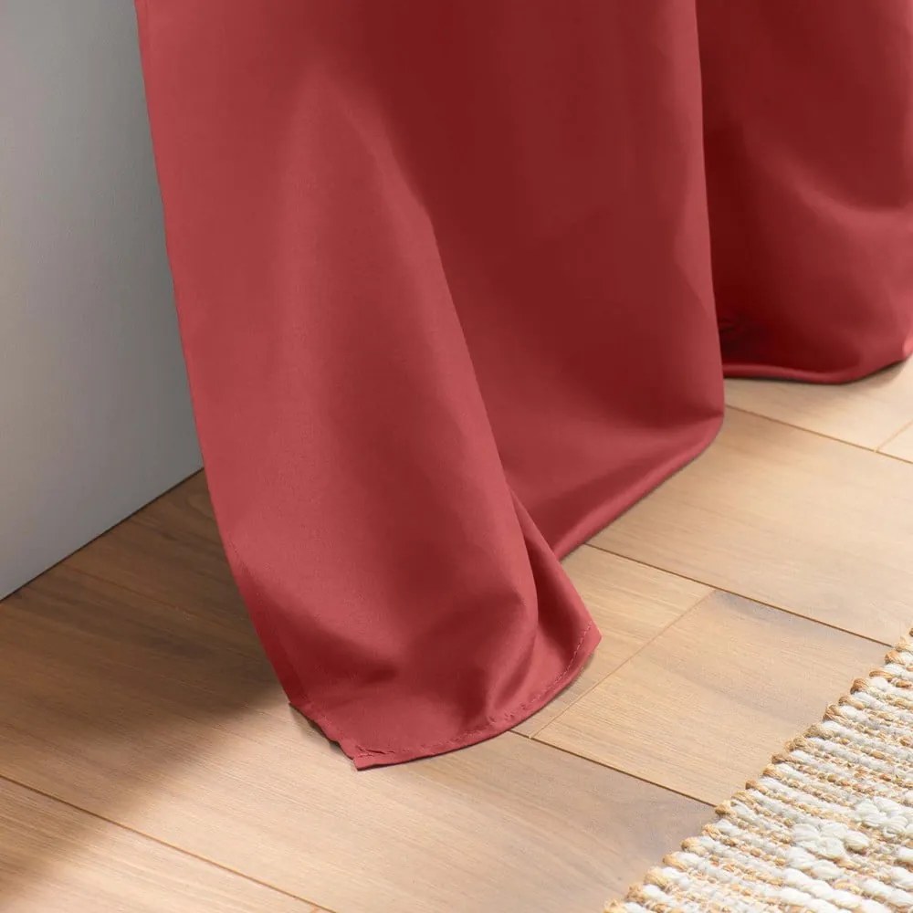 Piros mikroszálas függöny 140x260 cm Absolu – douceur d'intérieur
