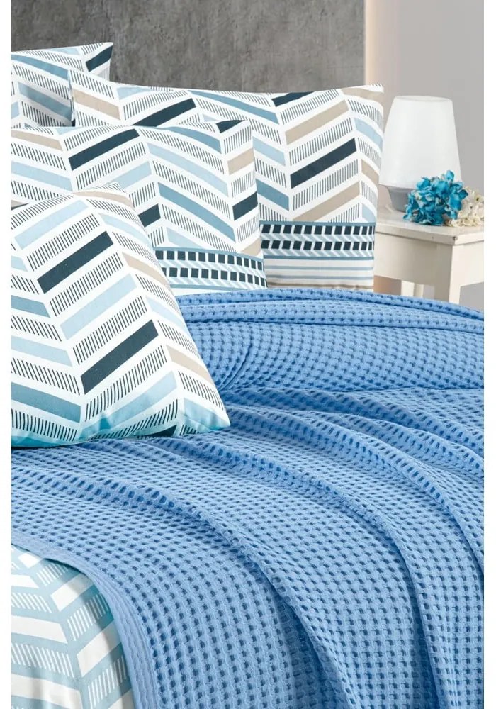 Kék pamut ágytakaró 220x240 cm Waffle – Mila Home