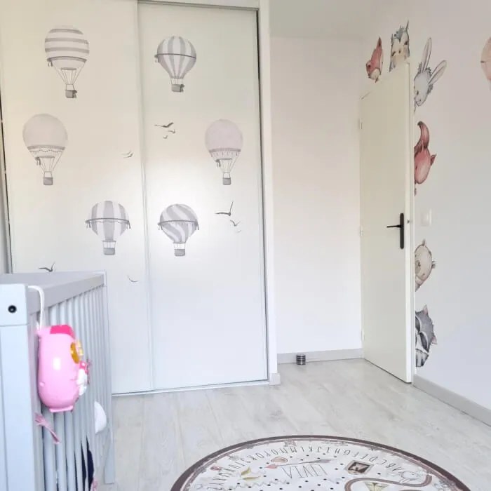 INSPIO Szürke hőlégballon falmatricák gyerekszobába