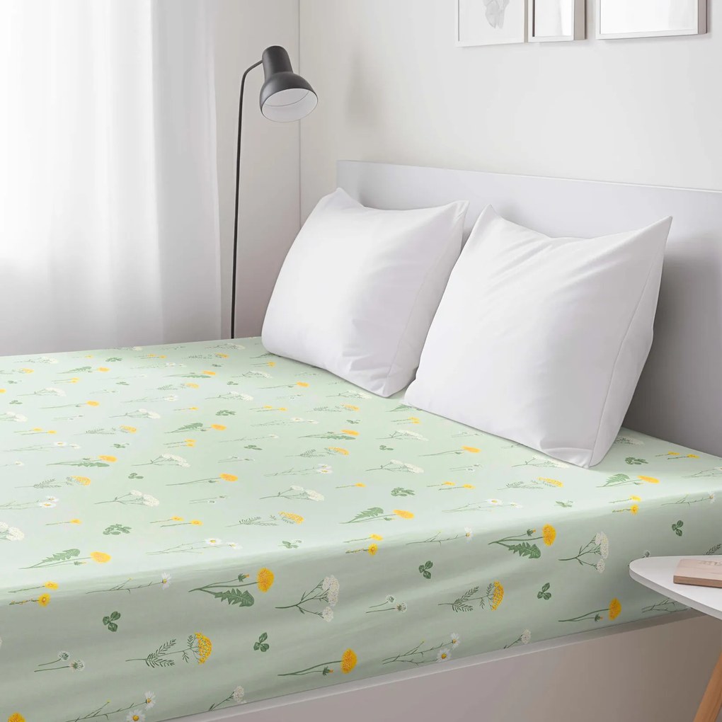 Goldea pamut gumis lepedő - mező, zöld melanzs alapon 90 x 200 cm