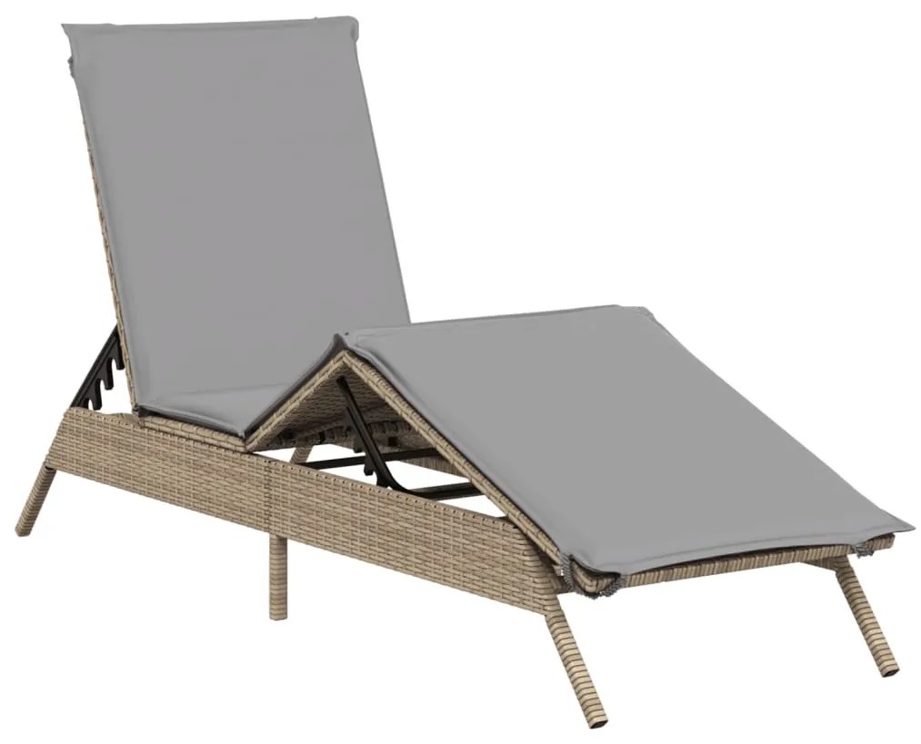 2 db bézs polyrattan napozóágy párnával
