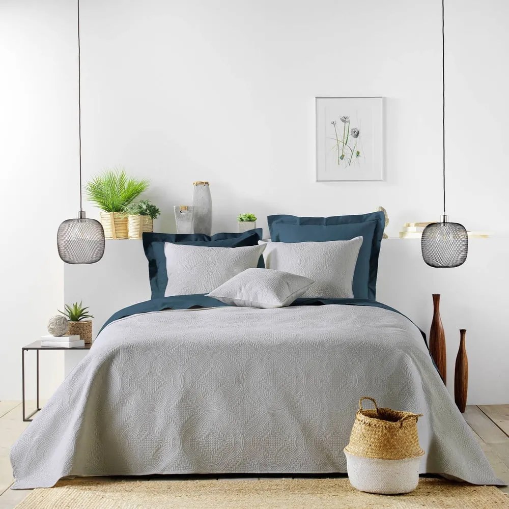 Szürke mikroszálas ágytakaró és párnahuzat szett 240x260 cm Romane – douceur d'intérieur