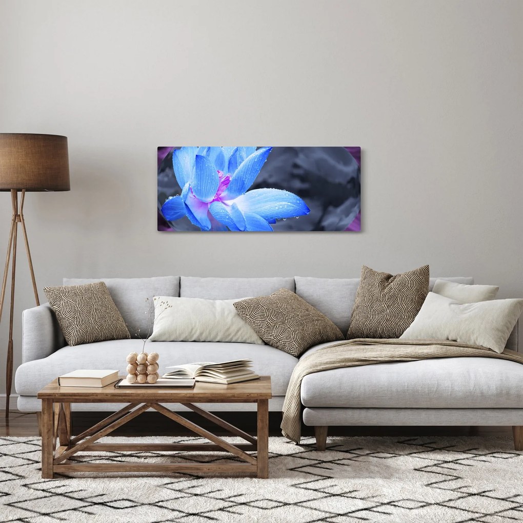 Egy virág képe részletesen (120x50 cm)