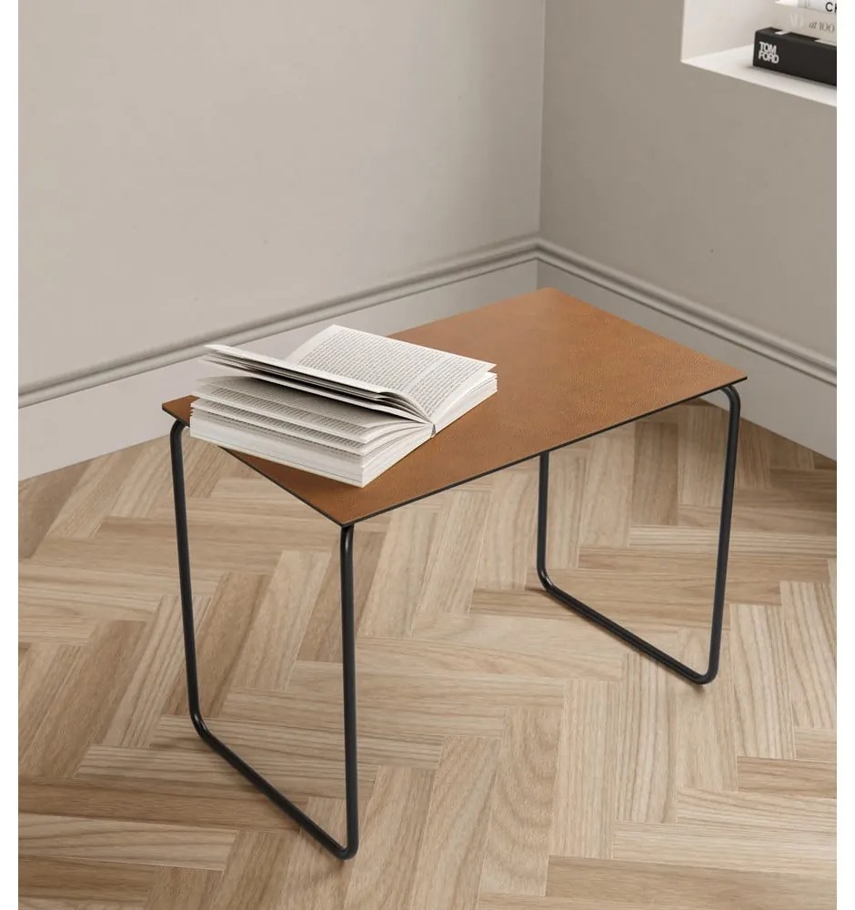 Barna pad Bull – LIND DNA