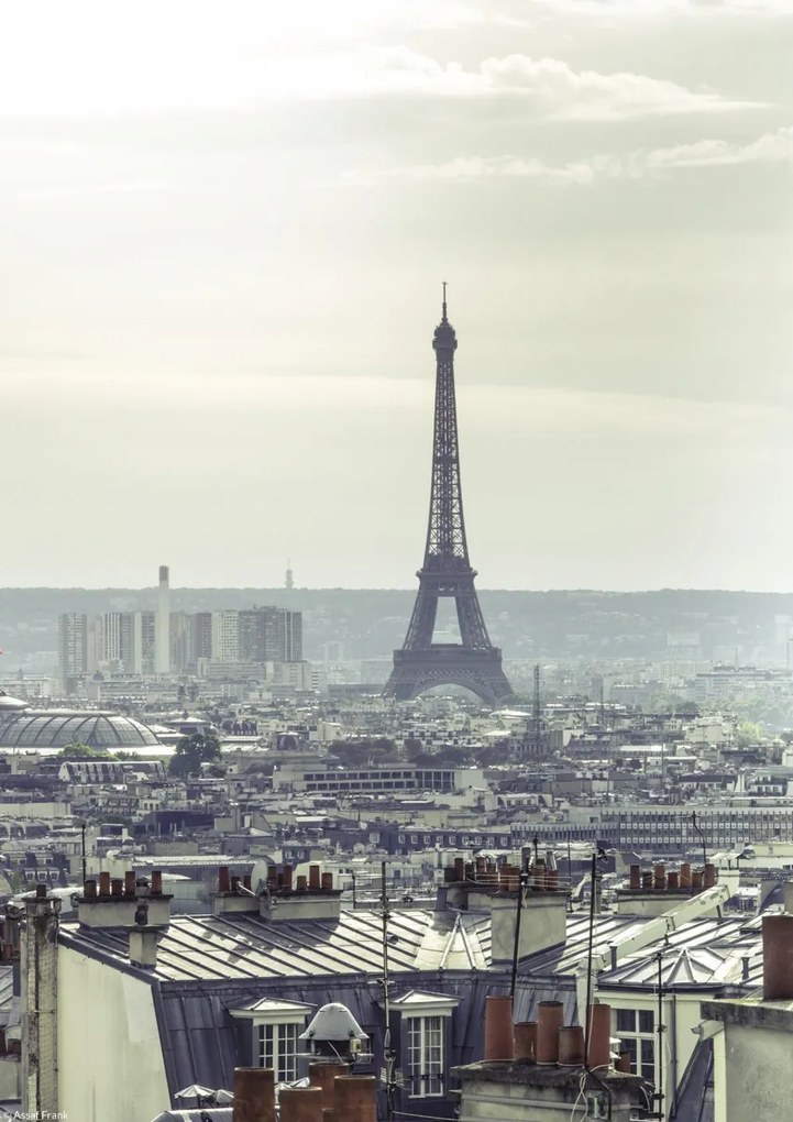 Poszter 21x29,7cm Az Eiffel-torony a Montmartre-i lakás ablakán keresztül látható
