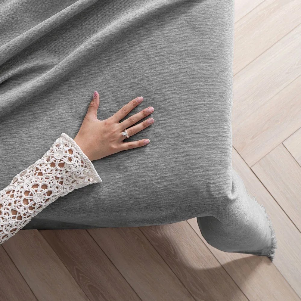 Szürke zsenília ágytakaró 220x240 cm Talo – Filumi