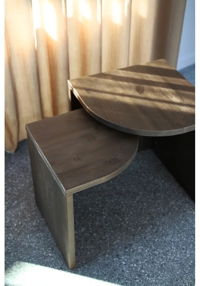 Sötétbarna borovi fenyő dohányzóasztal szett 2 db-os Combine – Karup Design