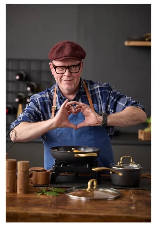 Indukciós tűzhelyhez alkalmas alumínium edény fedővel, tapadásmentes felülettel 2,6 l – Holm