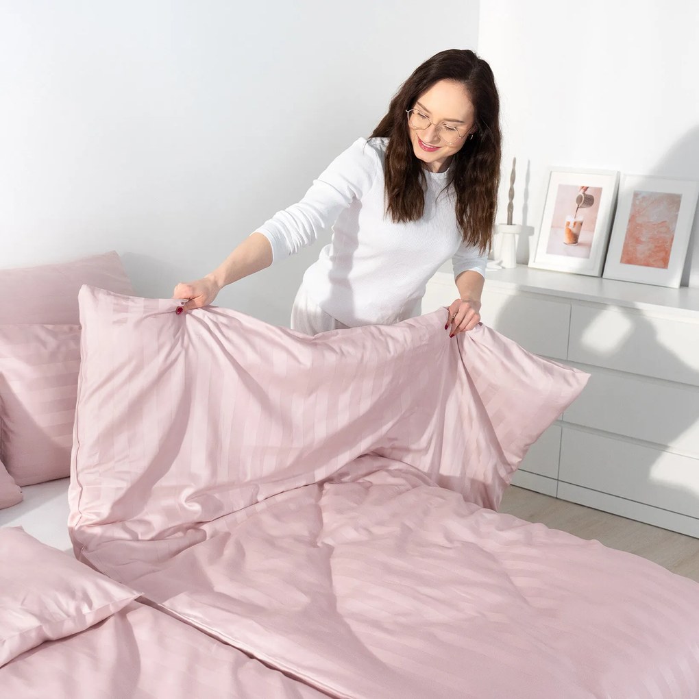 Goldea damaszt ágyneműhuzat - régi rózsaszínű csíkos 150 x 200 és 50 x 60 cm