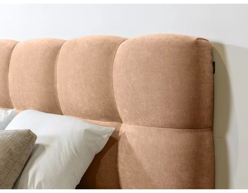 Világos rózsaszín kárpitozott franciaágy ágyráccsal 160x200 cm Kumo – Bobochic Paris