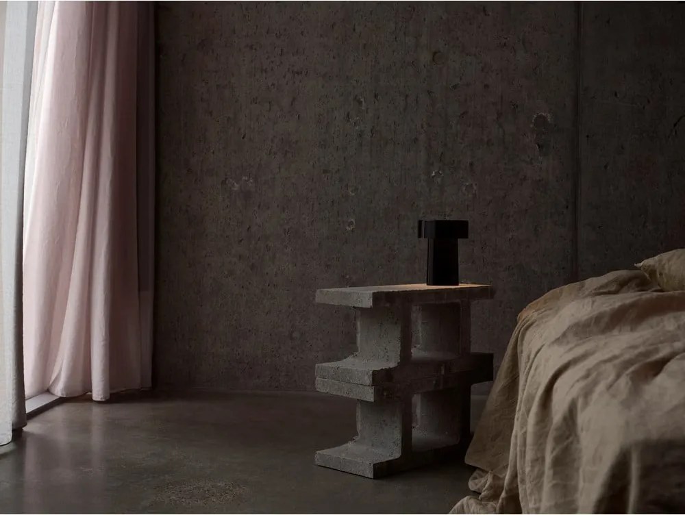 Fekete műanyag LED asztali lámpa (magasság 18 cm) Oblong – Zone