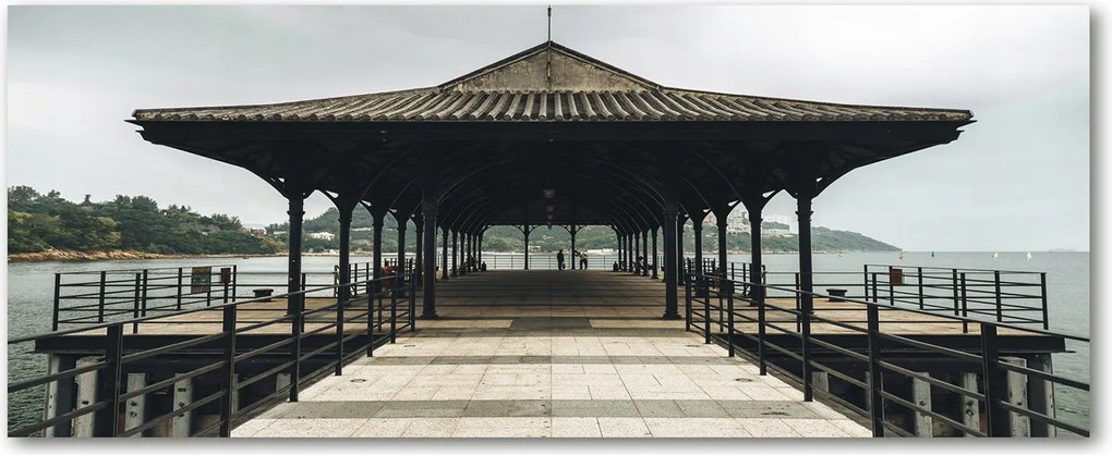 Lacobel szekrények a hongkongi Móló konyhájában XXL