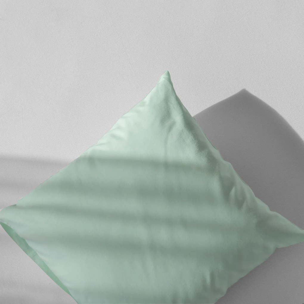 Goldea pamut párnahuzat - világos menta 50 x 70 cm