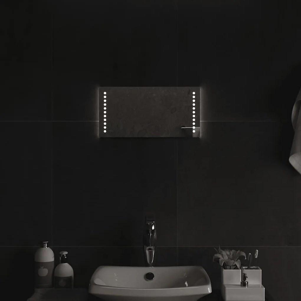 LED-es fürdőszobatükör 40 x 20 cm