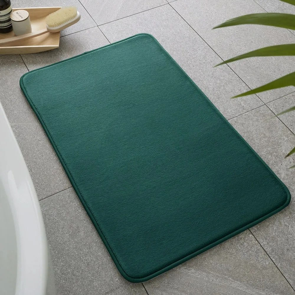 Zöld memóriahab fürdőszobai kilépő szett 2 db-os WC-hez 50x80 cm Anti-Bacterial – Catherine Lansfield