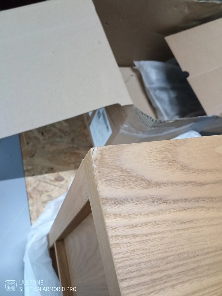 AKCIÓ Éjjeliszekrény tölgy dekor IRISUN II. osztály