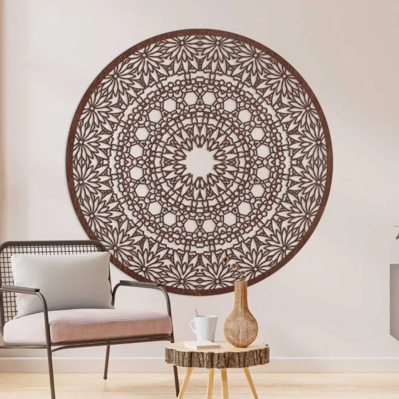 Fából készült mandala a falon | POIET