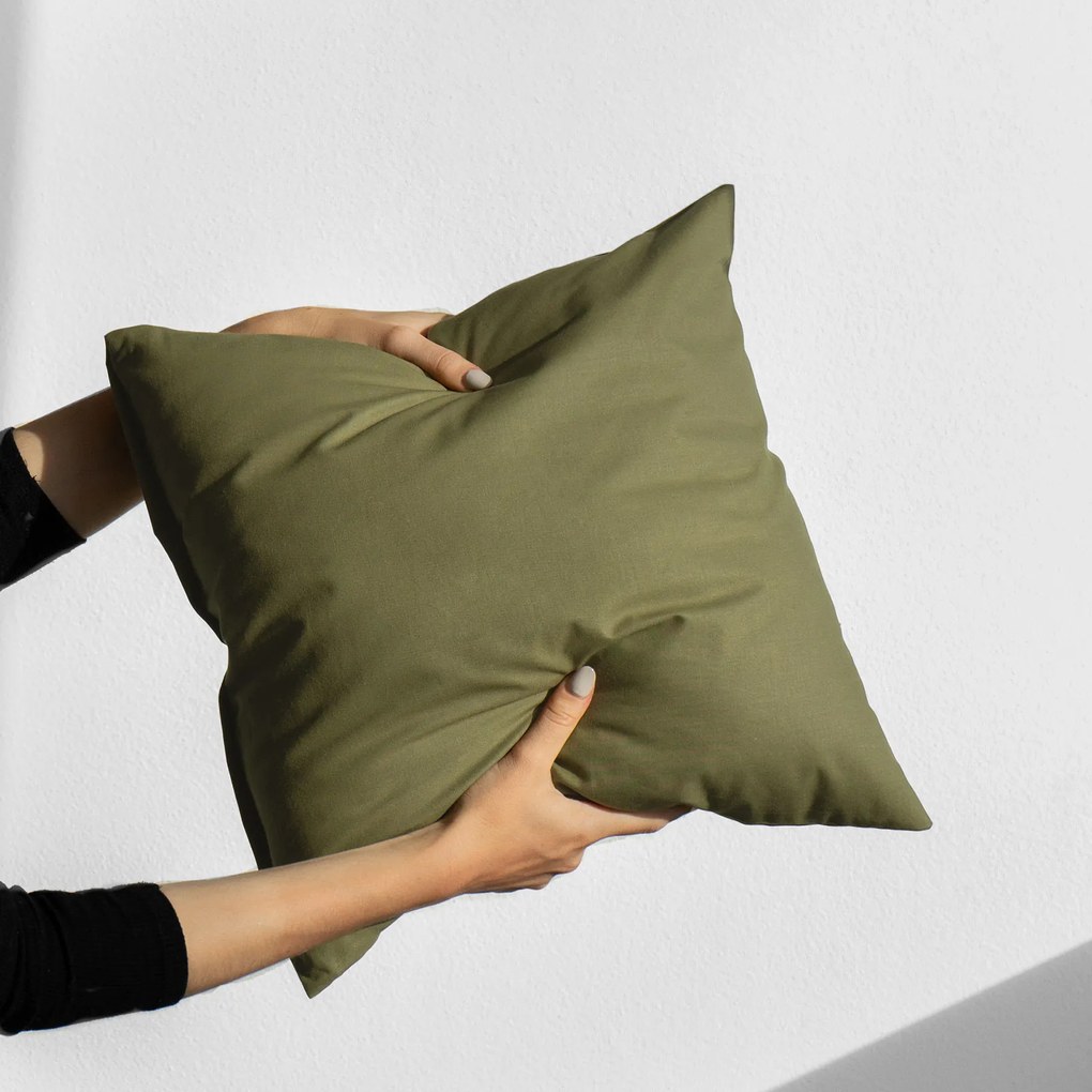 Goldea pamut párnahuzat - olivaszínű 40 x 60 cm
