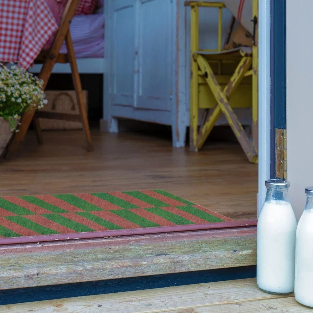 Kókuszrost lábtörlő 40x60 cm Pink &amp; Green Half Stripes – Artsy Doormats
