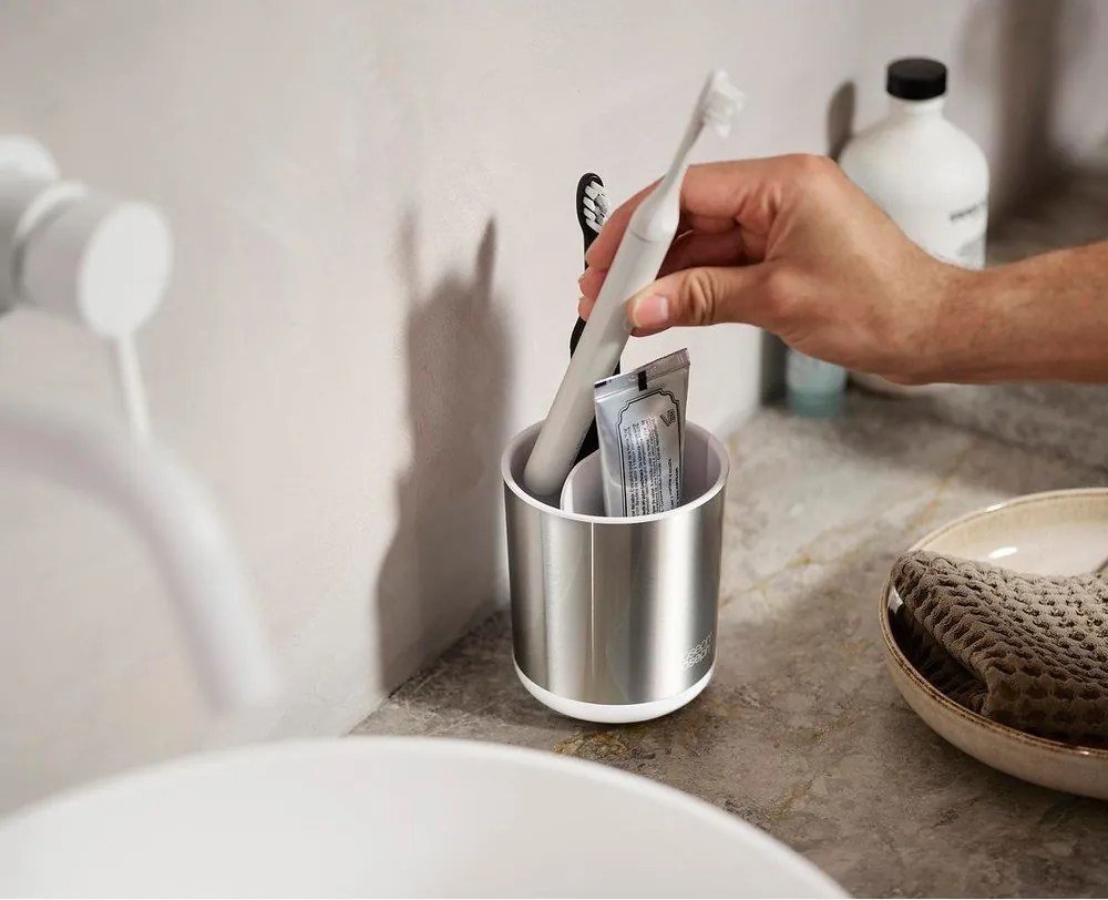Ezüstszínű rozsdamentes acél fogkefetartó pohár Duo Steel – Joseph Joseph