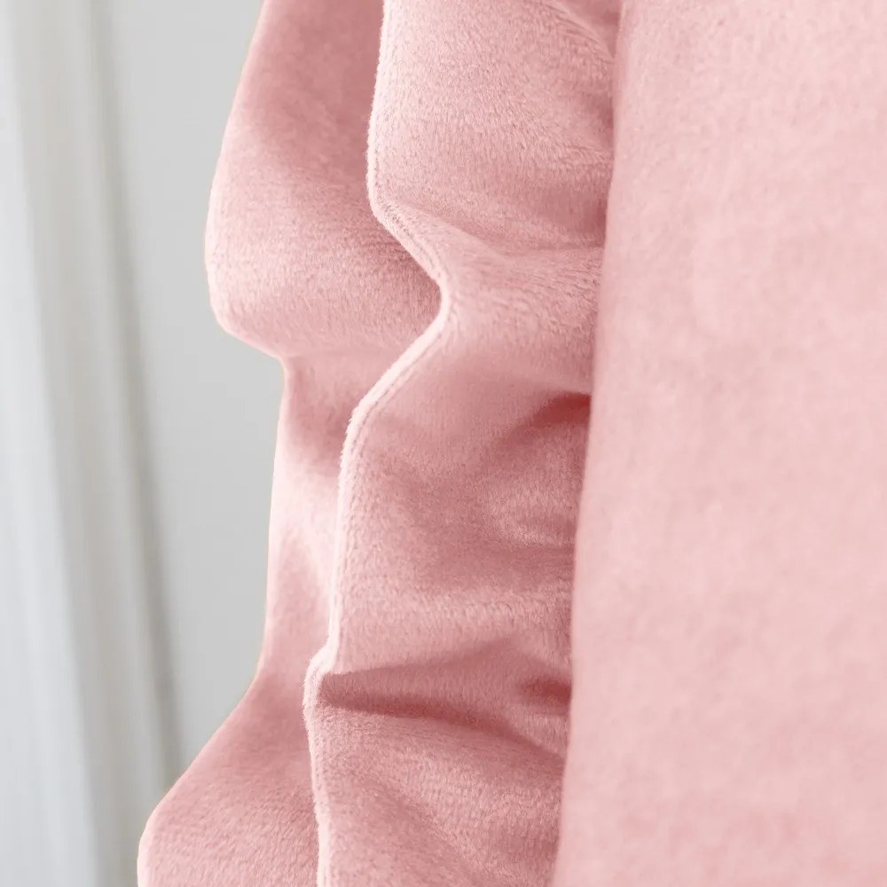 Bársony díszpárna 43x43 cm Velvet Double Frill – Catherine Lansfield