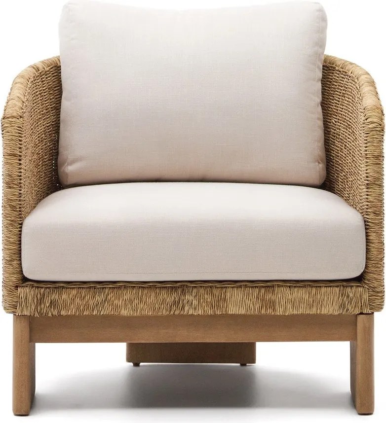 Bézs-natúr színű tömörfa-műrattan kerti fotel Xoriguer – Kave Home