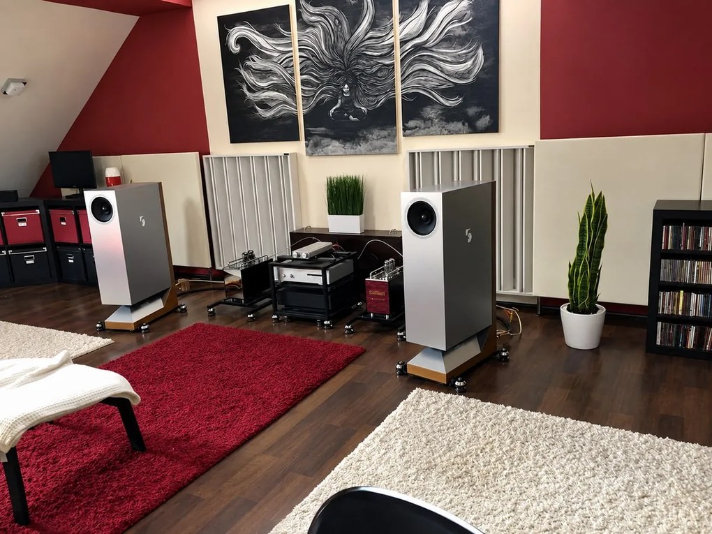 Flexi akusztikai diffúzor – állítható lamellákkal, előszerelt kivitelben - fehér , 104x60x18cm Csomagolás nélkül, személyes átvétel.