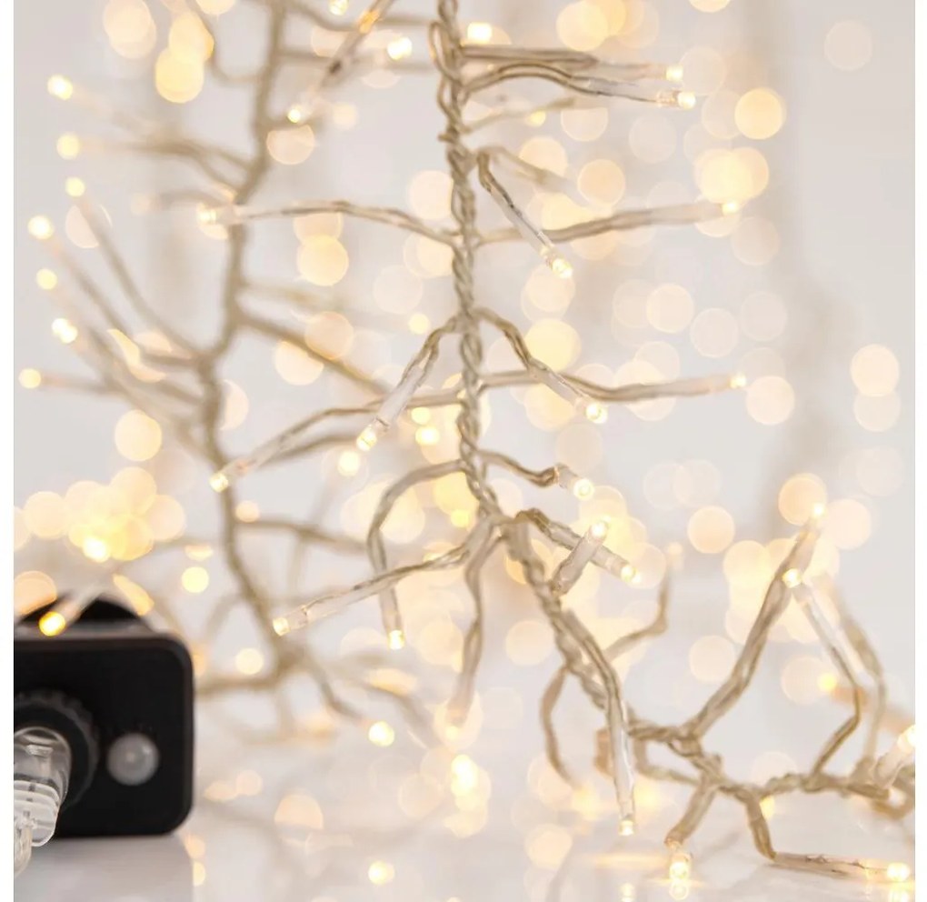 LED kültéri karácsonyi fényfüzér CLUSTER 588 LED/8 funkcióval 8,5 m IP44 meleg fehér